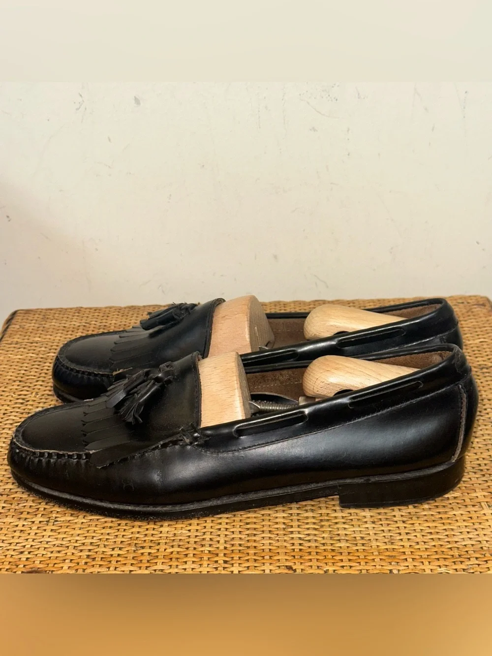 Vintage G.H. Bass& Co Tassel Loafers Mens 10.5D Black Academia Preppy Made USA